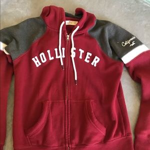 Maroon Hollister hoodie